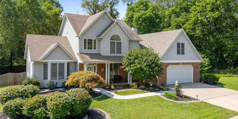 View Karen Sheesley's REMAX listing for 329 Britanna Dr., Swansea IL 62226